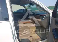 2015 Chevrolet Suburan photo