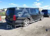 2015 Chevrolet Suburan photo