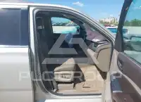 2015 Chevrolet Suburan фото