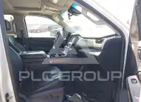 2015 Chevrolet Suburan фото