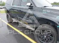 2015 Chevrolet Suburan photo