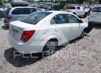 2015 Chevrolet Sonic photo