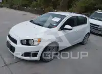 2015 Chevrolet Sonic фото
