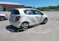 2015 Chevrolet Sonic фото