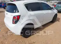 2015 Chevrolet Sonic фото