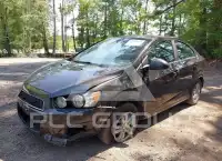 2015 Chevrolet Sonic фото