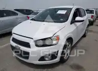 2015 Chevrolet Sonic фото