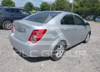 2015 Chevrolet Sonic фото