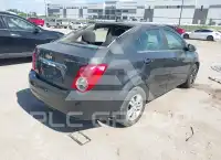 2015 Chevrolet Sonic фото