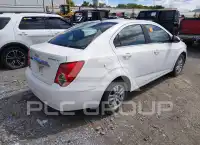 2015 Chevrolet Sonic photo