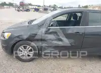 2015 Chevrolet Sonic фото