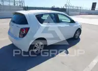 2015 Chevrolet Sonic фото