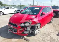 2015 Chevrolet Sonic фото
