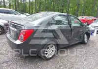 2015 Chevrolet Sonic фото