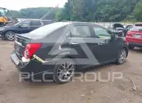2015 Chevrolet Sonic фото