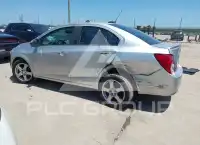 2015 Chevrolet Sonic фото