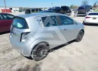 2015 Chevrolet Sonic фото