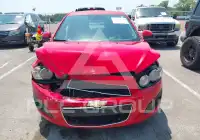 2015 Chevrolet Sonic фото