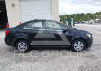 2015 Chevrolet Sonic фото