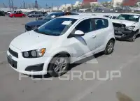 2015 Chevrolet Sonic фото