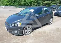 2015 Chevrolet Sonic фото