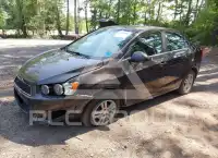 2015 Chevrolet Sonic фото