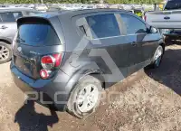2015 Chevrolet Sonic фото