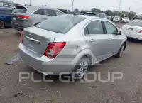 2015 Chevrolet Sonic фото