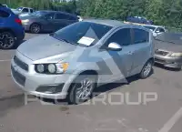 2015 Chevrolet Sonic фото