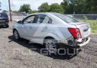 2015 Chevrolet Sonic фото