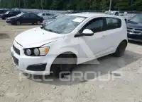 2015 Chevrolet Sonic photo