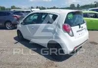 2015 Chevrolet Spark фото