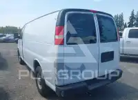 2015 Chevrolet Express photo
