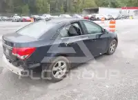 2015 Chevrolet Cruze photo