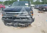 2015 Chevrolet Silverado photo
