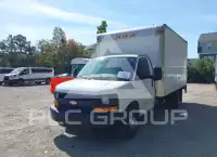 2015 Chevrolet Express photo