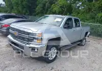 2015 Chevrolet Silverado photo