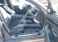 2015 BMW 550 фото