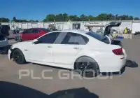 2015 BMW 550 фото