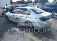 2015 BMW 330 photo