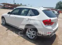 2015 BMW X1 фото