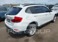 2015 BMW X1 фото