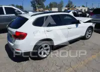 2015 BMW X1 фото