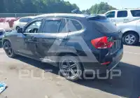 2015 BMW X1 photo