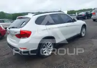 2015 BMW X1 фото