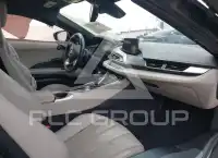 2015 BMW I8 фото