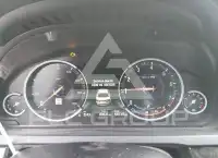 2015 BMW 750 фото