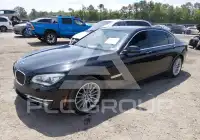 2015 BMW 750 photo