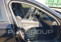 2015 BMW 750 фото