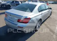 2015 BMW 750 photo